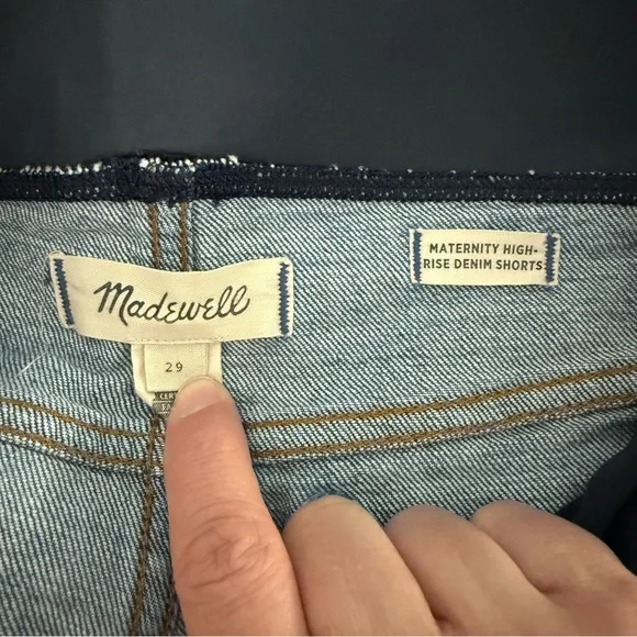 Madewell Maternity High Rise Jean Shorts Over the Belly Size 29 Raw Hem - Picture 6 of 12